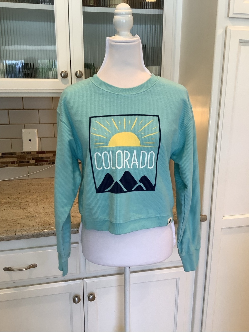 Colorado Unwind by League Relaxed Cropped Waffle Tee in Teal Blue Size Medium